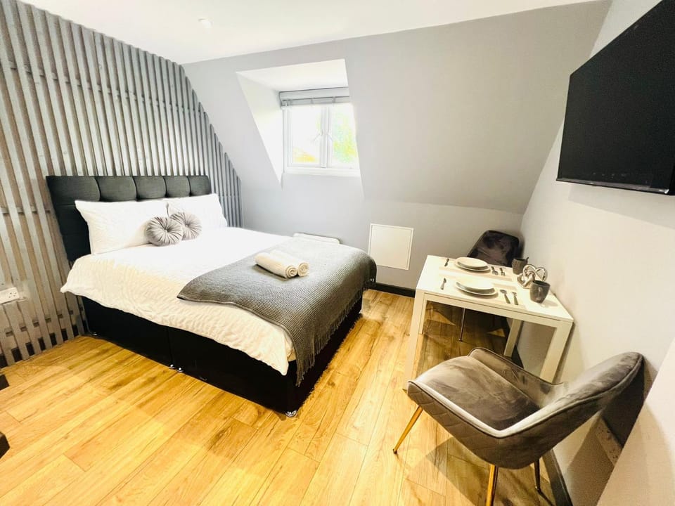 Holloway's House - NO 37 - Bright & Cozy Escape Rooms Apartment in London Borough of Islington