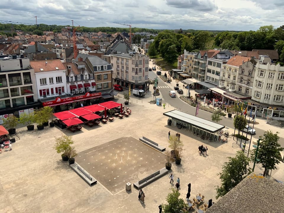sunny terrace Apartment in De Panne