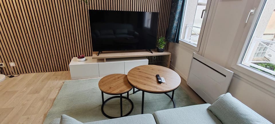 TV and multimedia, Living room