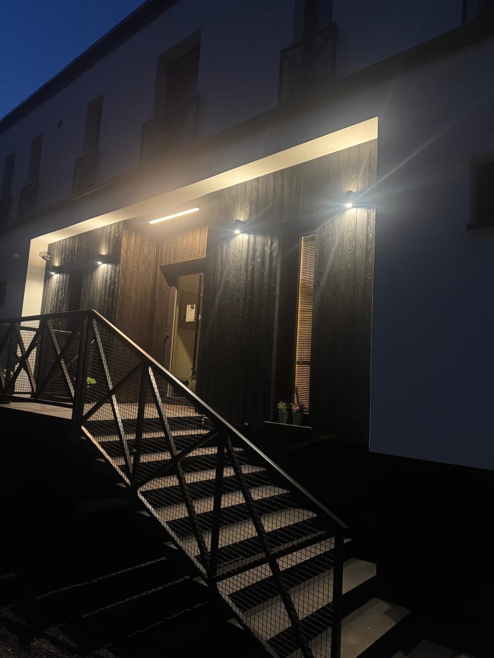 Property building, Facade/entrance, Night