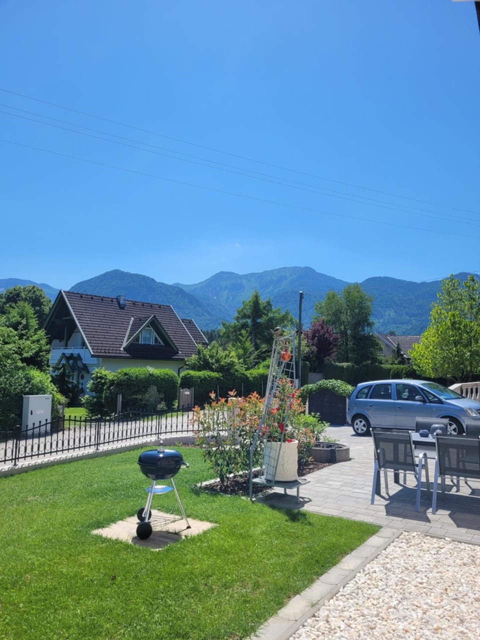 Natural landscape, BBQ facilities, Garden, Garden view, Mountain view, Parking