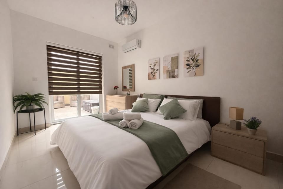 Central 1BR Close to Valletta & St Julians Apartment in Malta