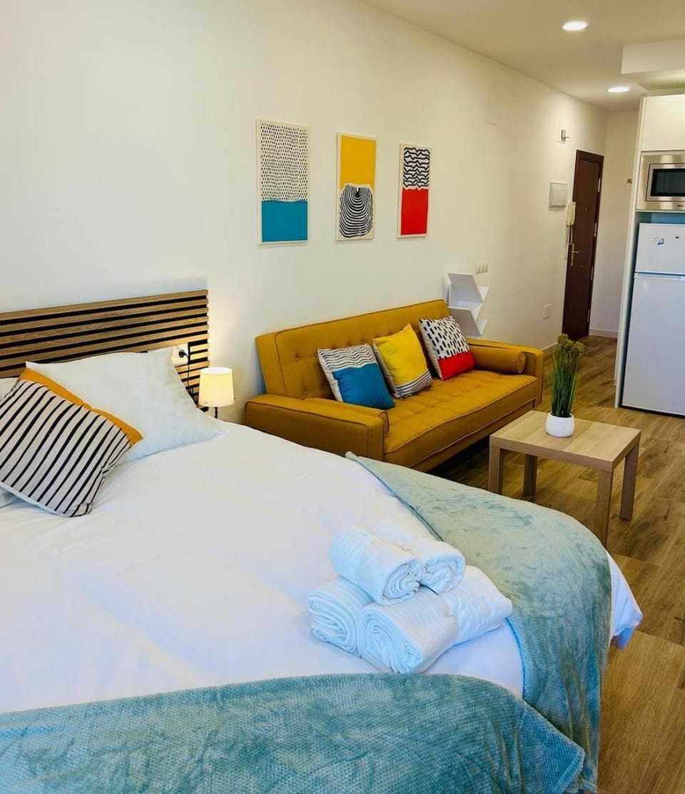 Chic central studio premiere Apartment in Torremolinos