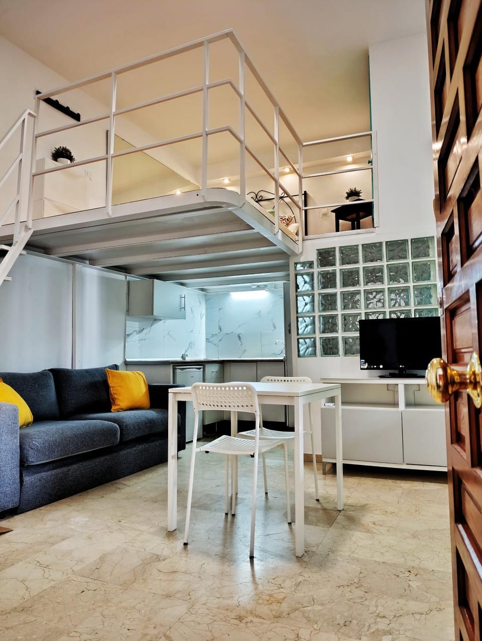 Kitchen or kitchenette, Living room, Dining area