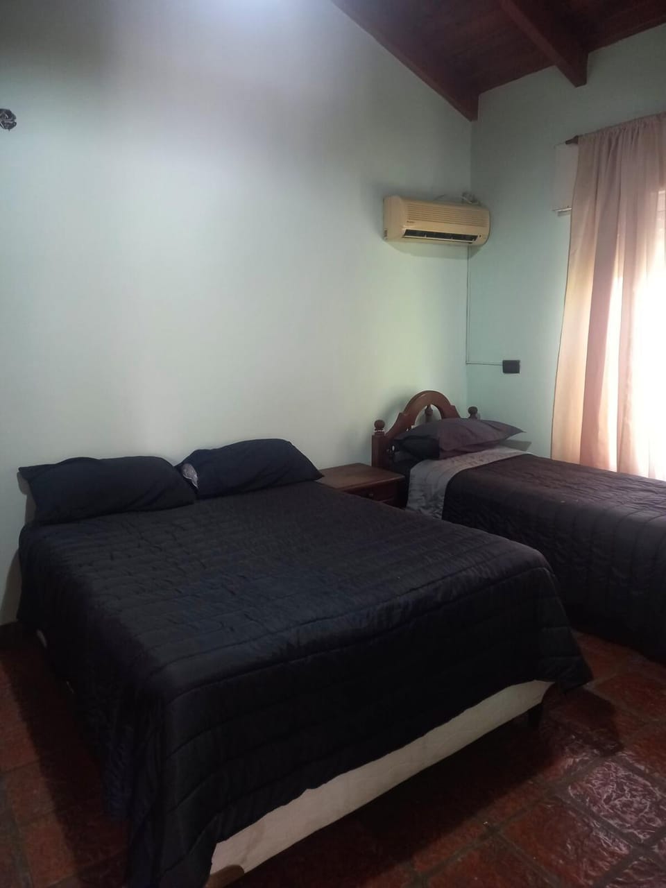 Bed, Photo of the whole room, Bedroom, air conditioner