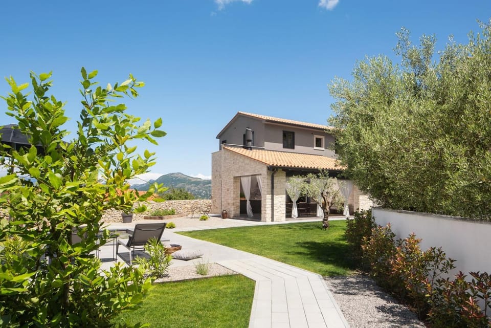 Villa Vizzani Villa in Istria County