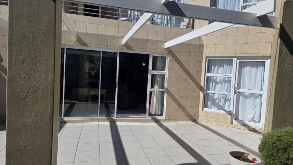 Patio, Balcony/Terrace