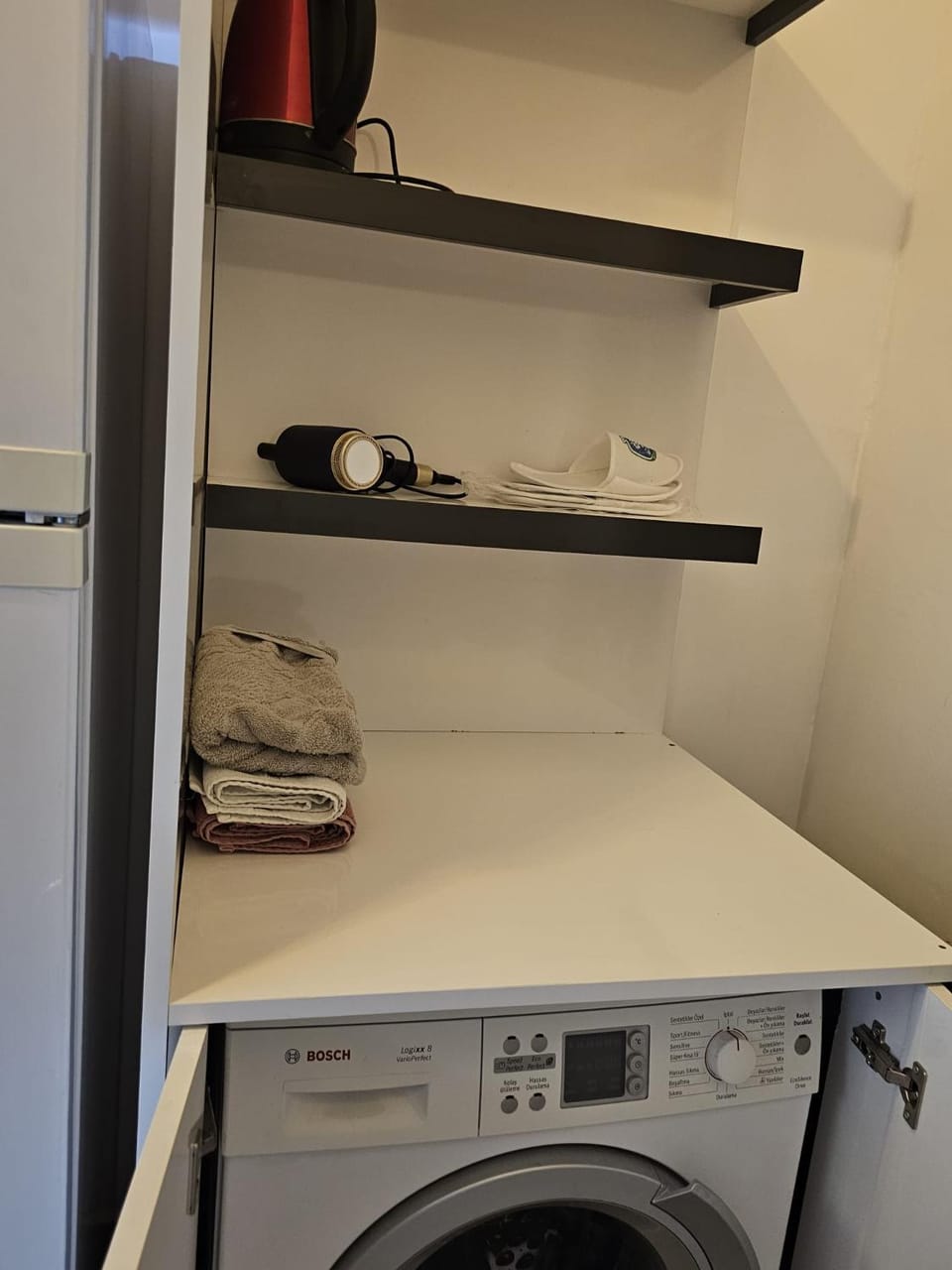 hair dryier, towels, washing machine