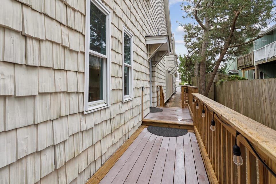 111 Oasis North end close to beach access House in Virginia Beach