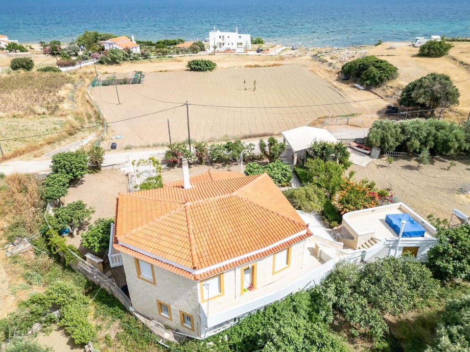 Property building, Beach, Sea view, Area and facilities
