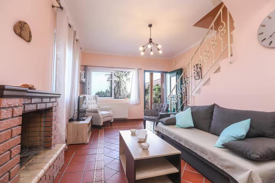 Living room, Seating area, fireplace