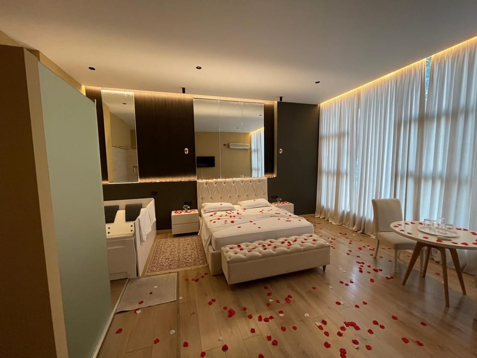 Luxury Jacuzzi Suite- Astir,Tirana Apartment in Tirana