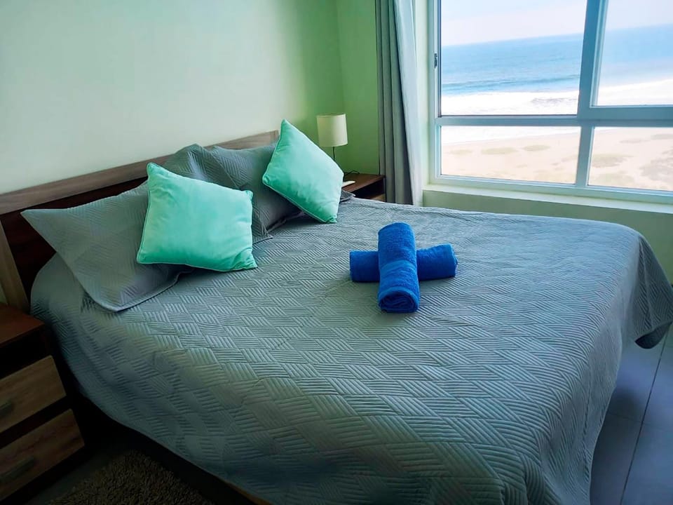 Bed, Bird's eye view, Bedroom, Sea view