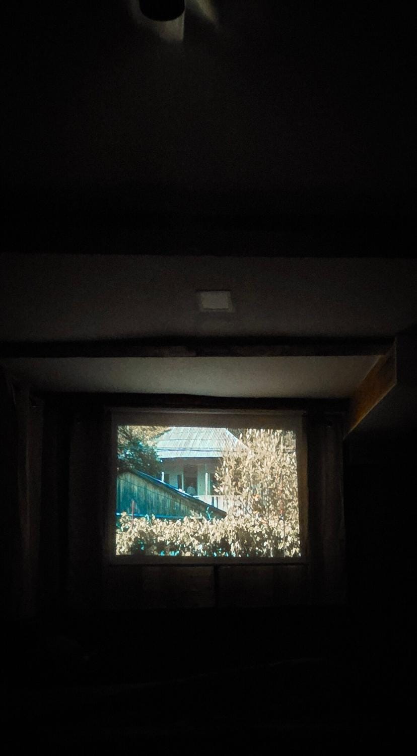 TV and multimedia, Other, Decorative detail, Bedroom