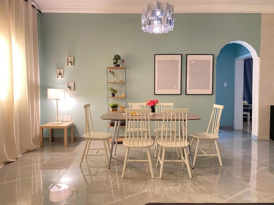 شقة ثلاث غرف نوم بطابع فخم Apartment in Al Khobar