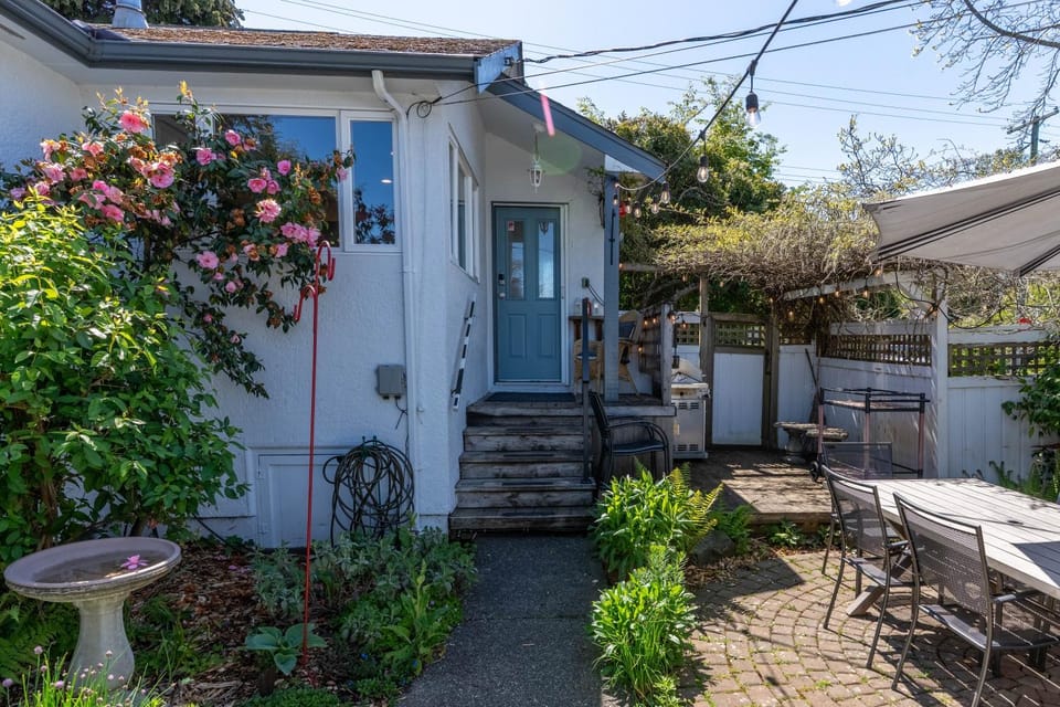 Property building, Inner courtyard view