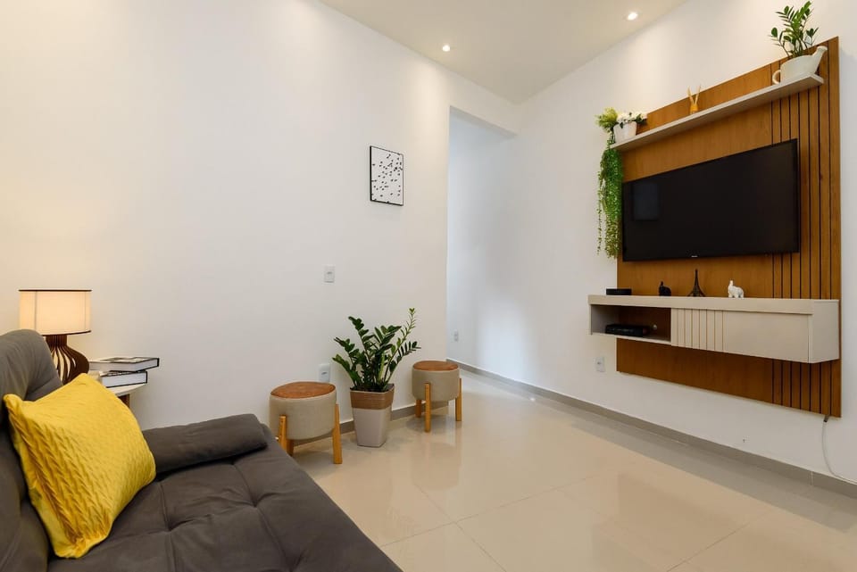 1BDR 480m from Copacabana Beach |BR 211/402 Apartment in Rio de Janeiro