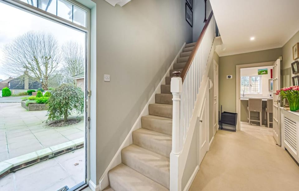 Chichester FoS and Revival accommodation House in Chichester