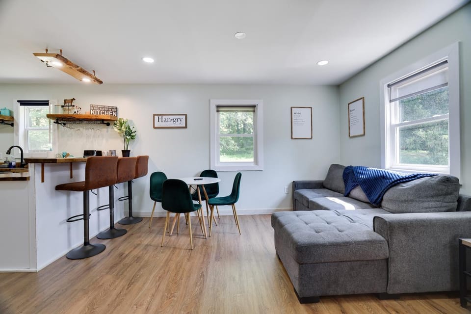 Cozy 2 Bedroom apartment in Tannersville, minutes from Camelback Mountain Apartment in Tannersville
