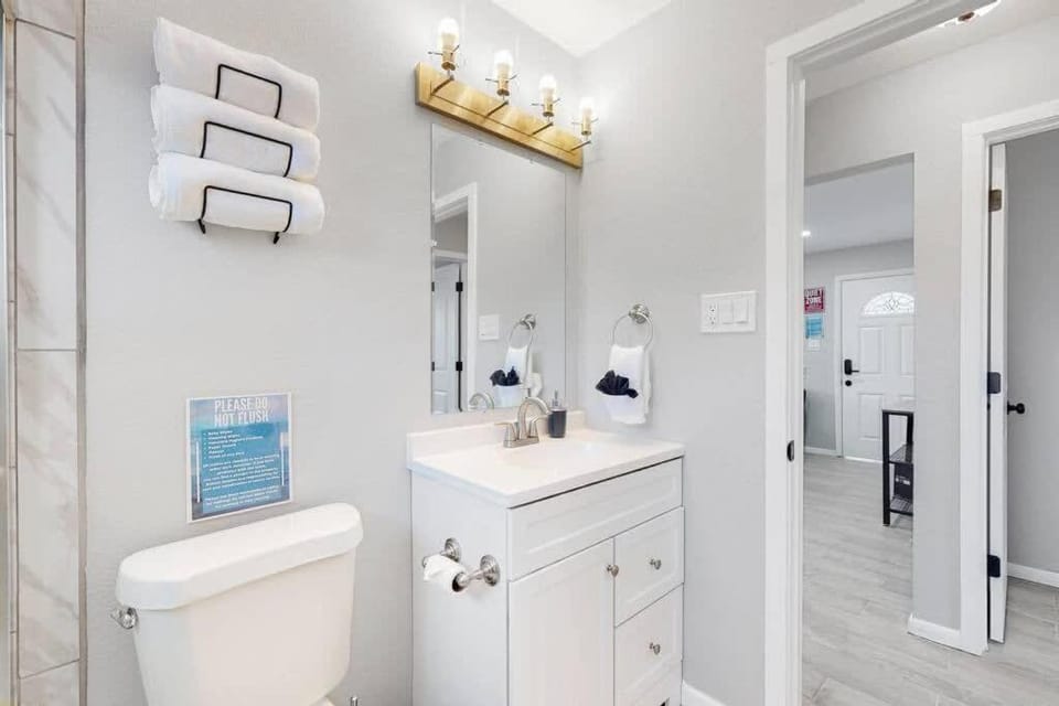Awesome Two Bedroom Family Upper Unit in Denver House in Westminster