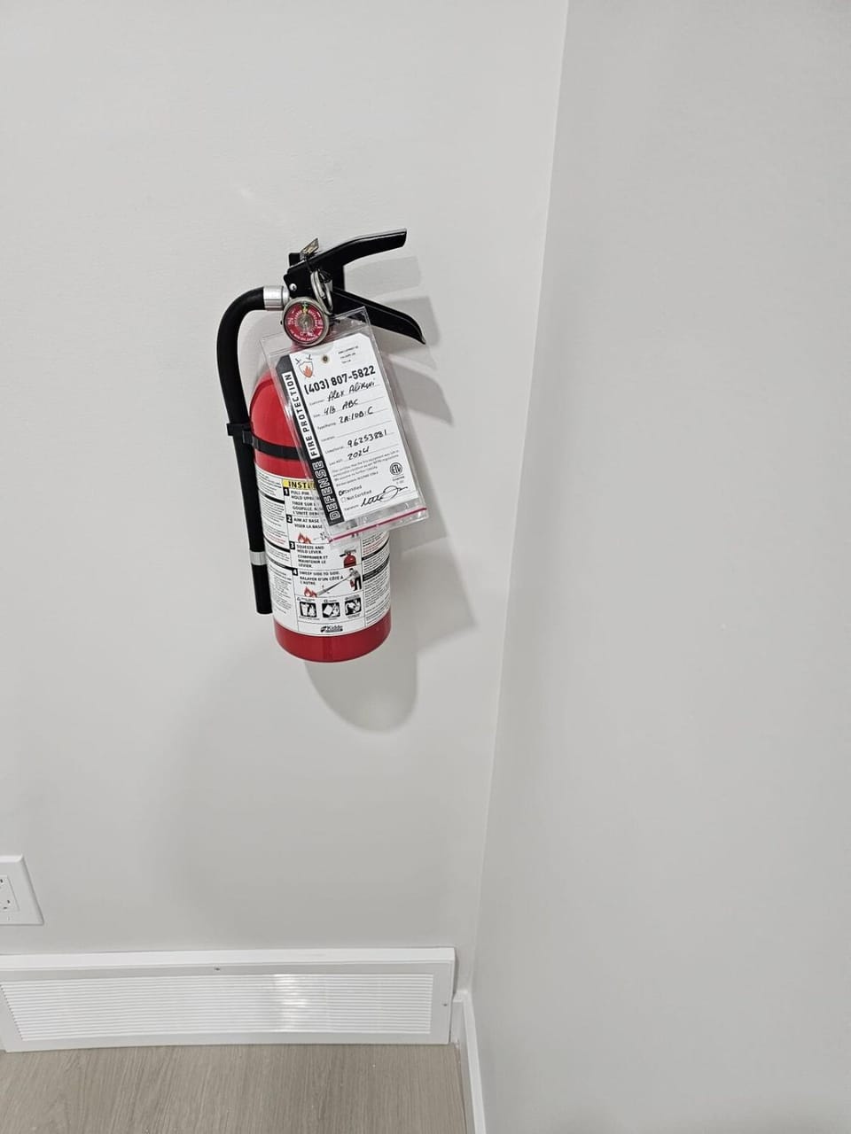 Brand-New Guesthouse-2bedrooms Apartment in Calgary