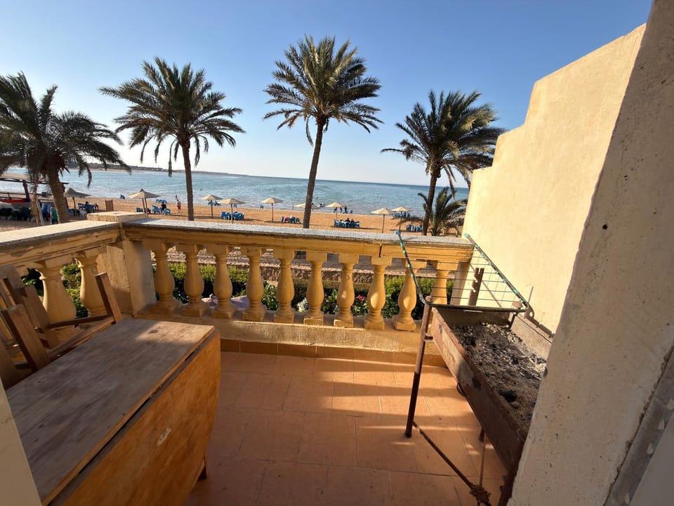 شاليه صف اول بحر Apartment in Egypt