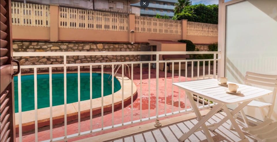 Day, View (from property/room), Balcony/Terrace, Pool view, Swimming pool, Swimming pool
