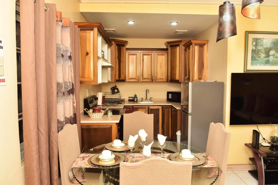 Embassy Royale Apartment in Kingston