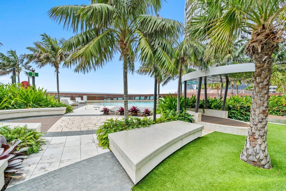 Day, Garden, Swimming pool