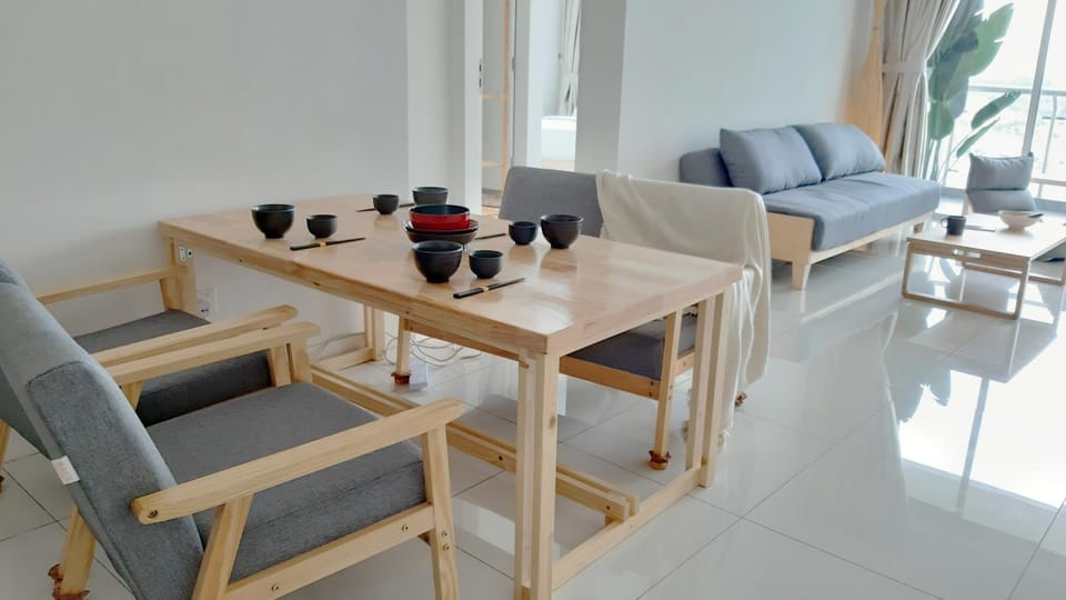 Living room, Seating area, Dining area