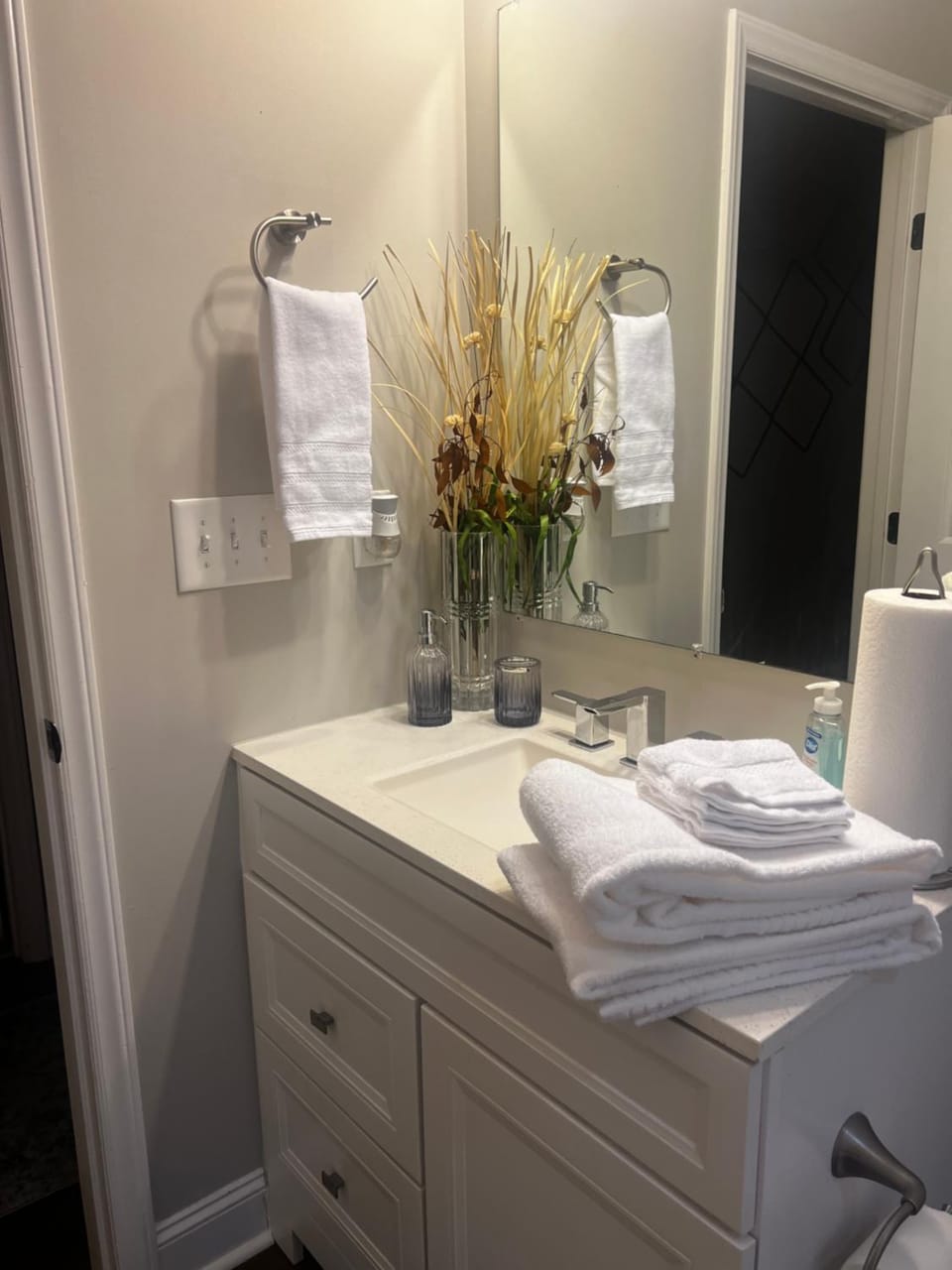 Bathroom, towels