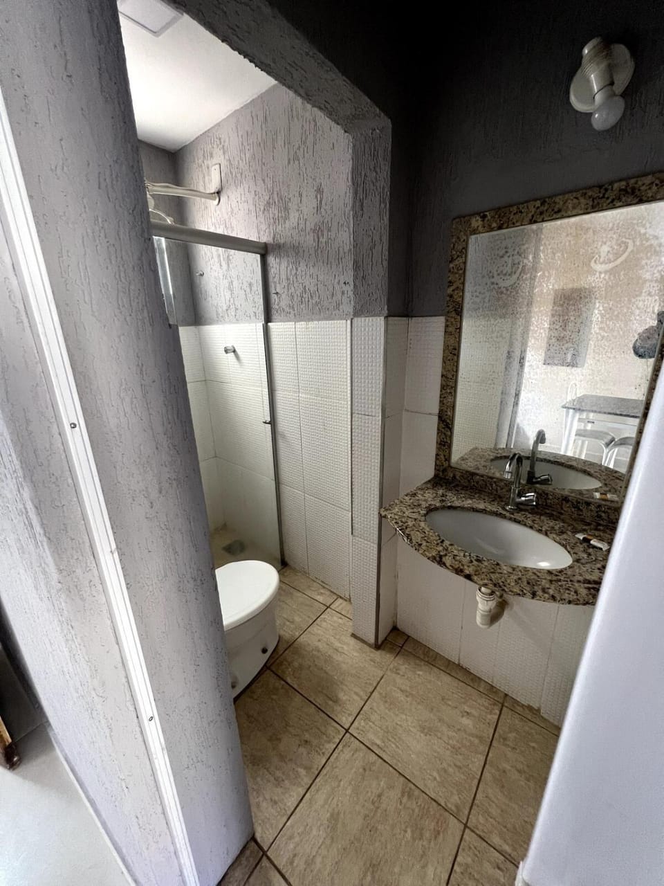 Apartamento 102 - Suíte com ar condicionado Apartment in State of Goiás