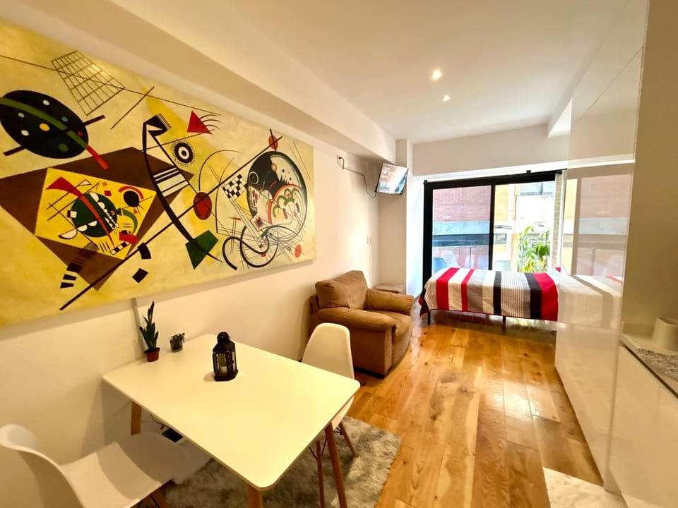 Living room, Decorative detail, Dining area