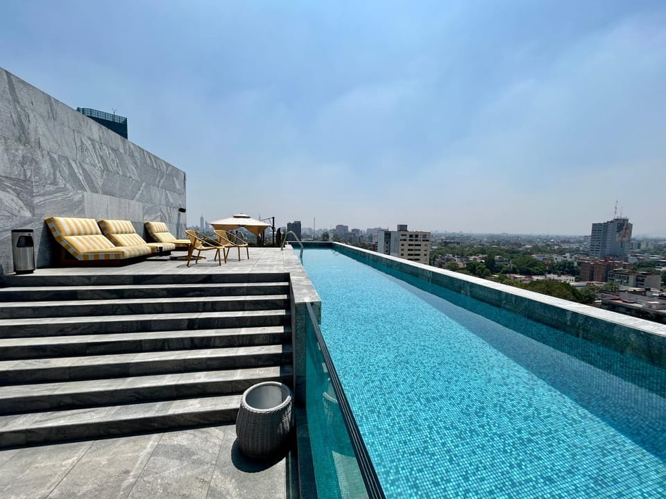 Pool view, Swimming pool, sunbed