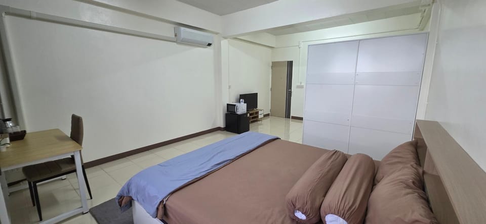 Homey Place easy access Apartment in Bangkok