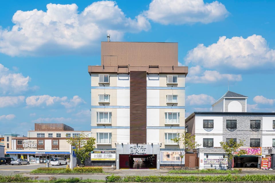 Property building, Day, Location, Parking