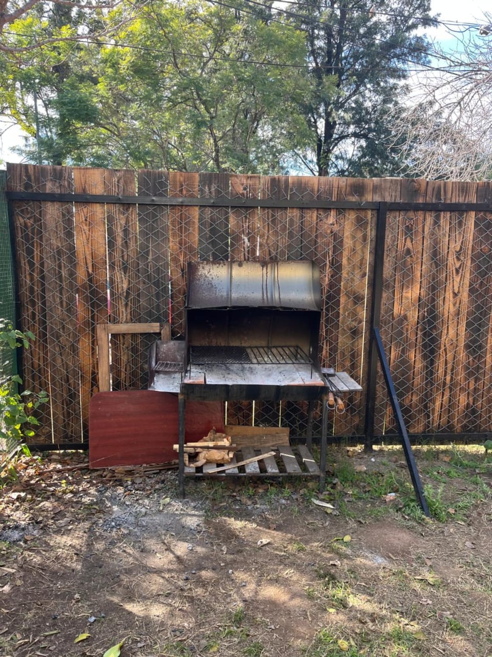 Property building, Day, BBQ facilities, Garden, Garden view