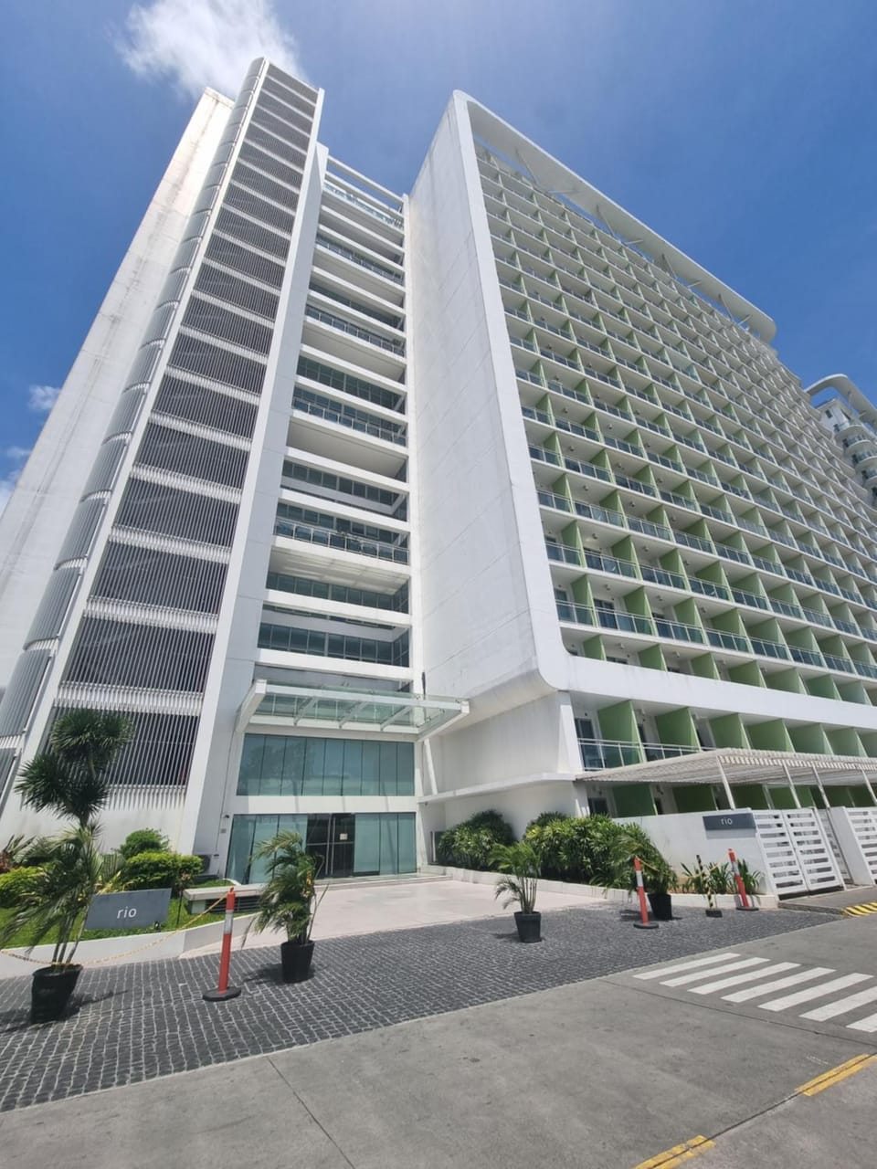 Rio Primea Apartment in Paranaque