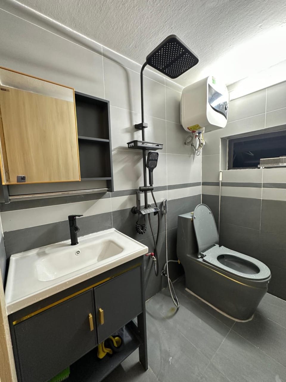 Toilet, Bathroom