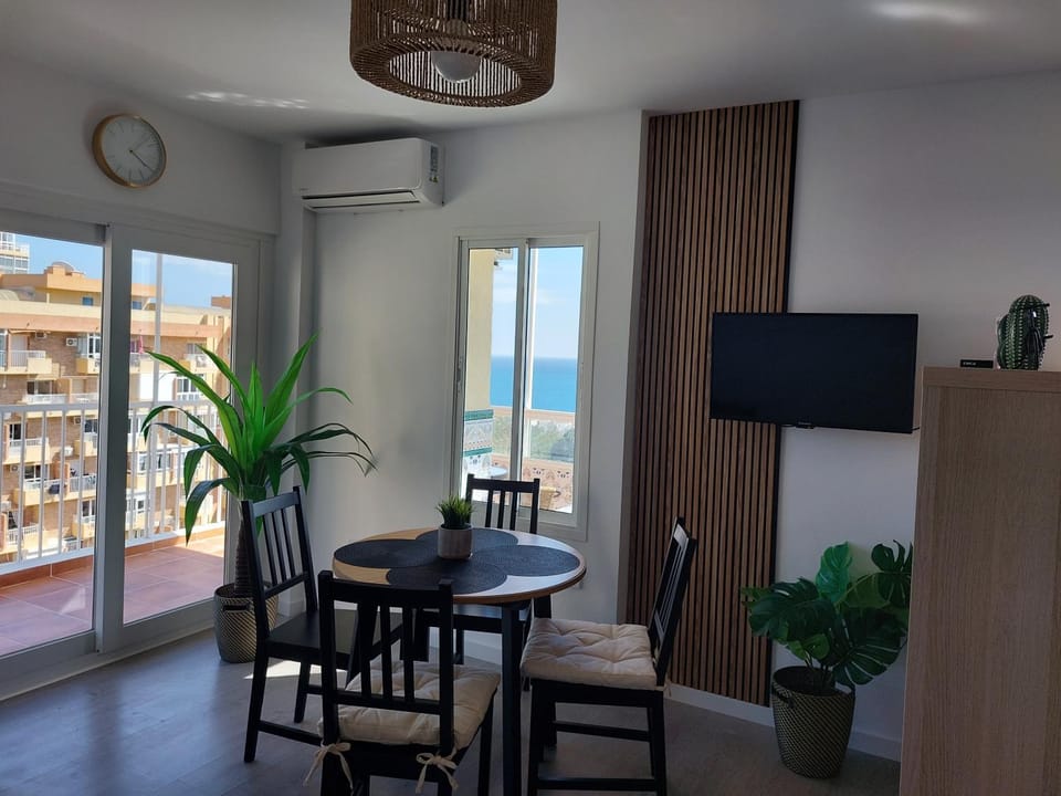 Living room, Dining area, air conditioner