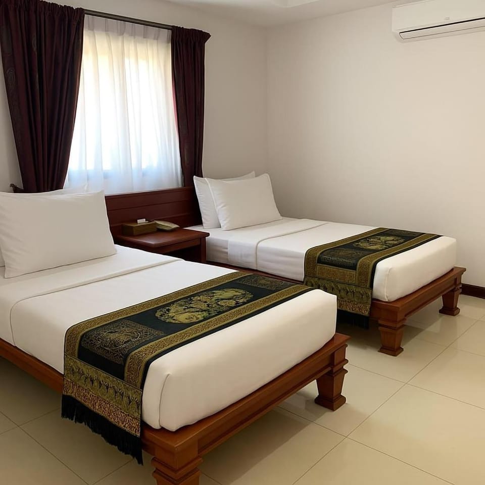 Hawaii Beach Bungalows House in Sihanoukville