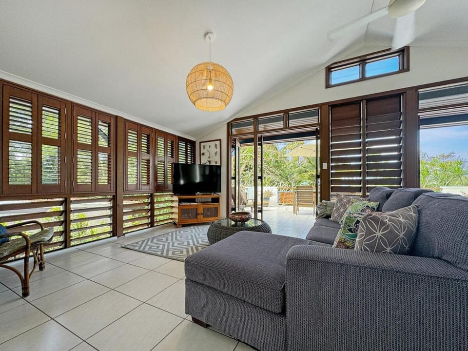 Wongalinga Beachfront Apt 4 Apartment in Wongaling Beach