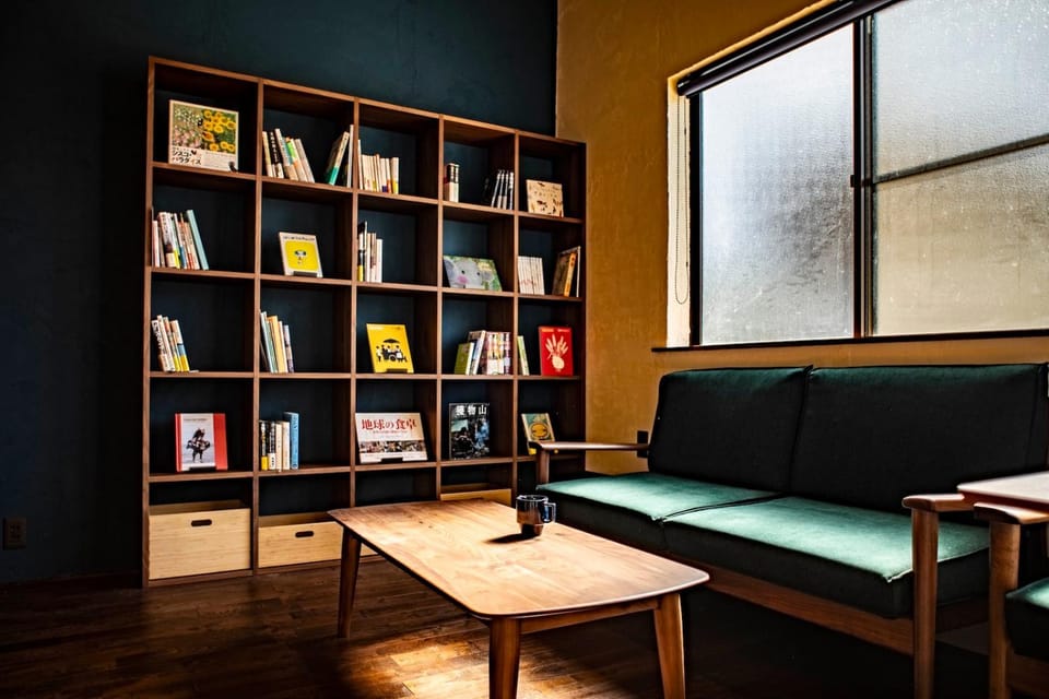 Living room, Internal: Not applicable to any particular room