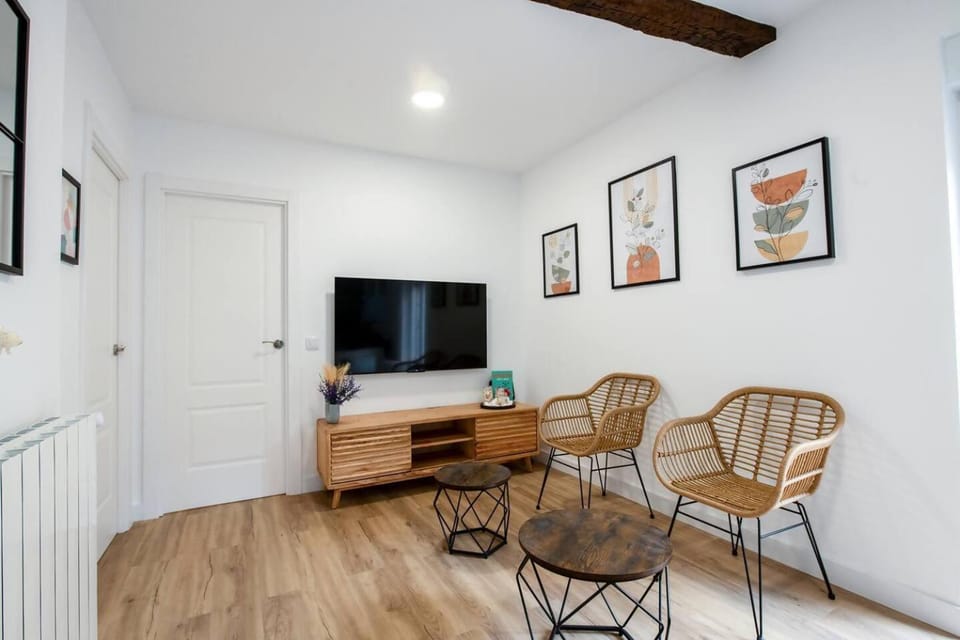 Santander Urban Beach Suite Apartment in Santander