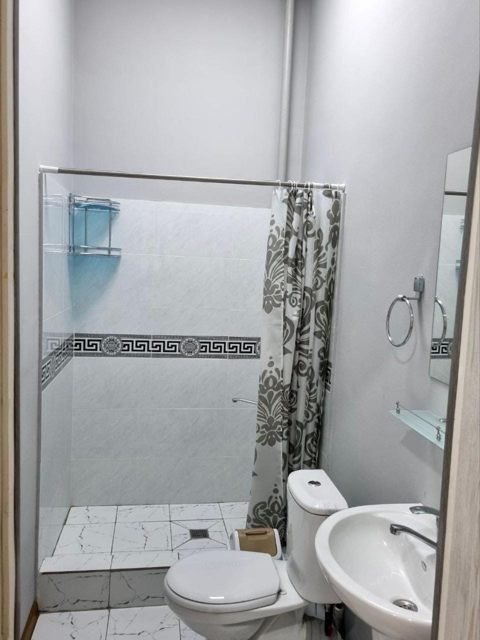 Shower, Toilet, Bathroom