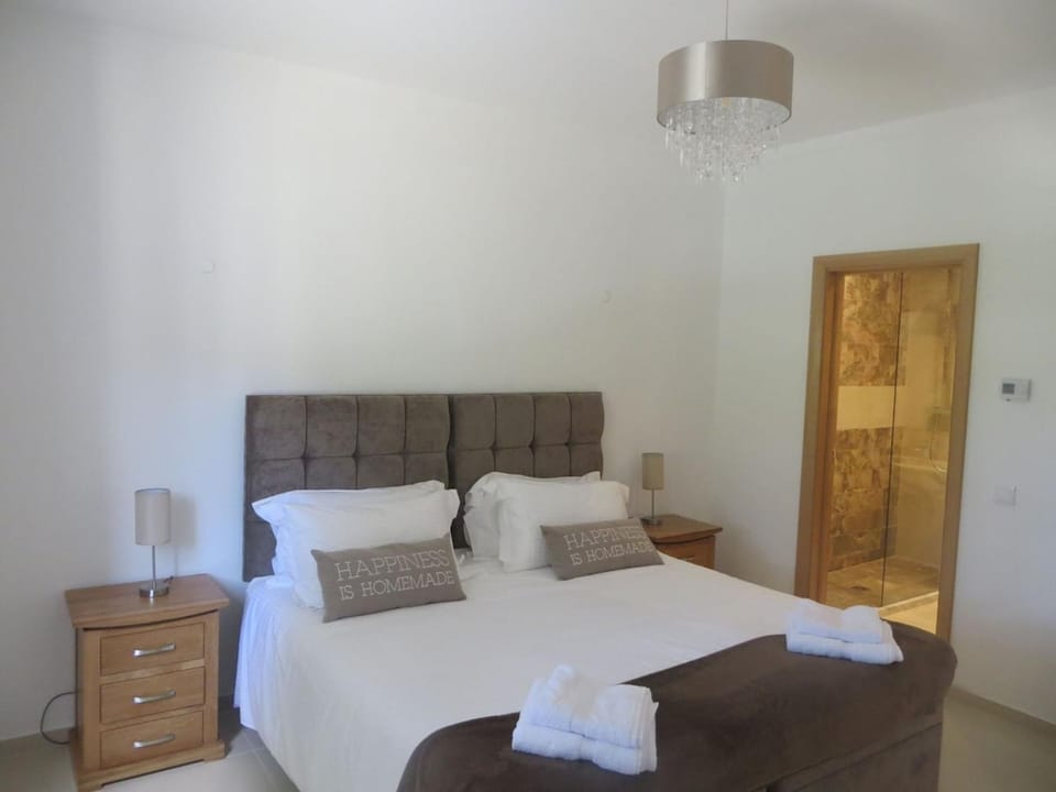 Bed, Decorative detail, Bedroom