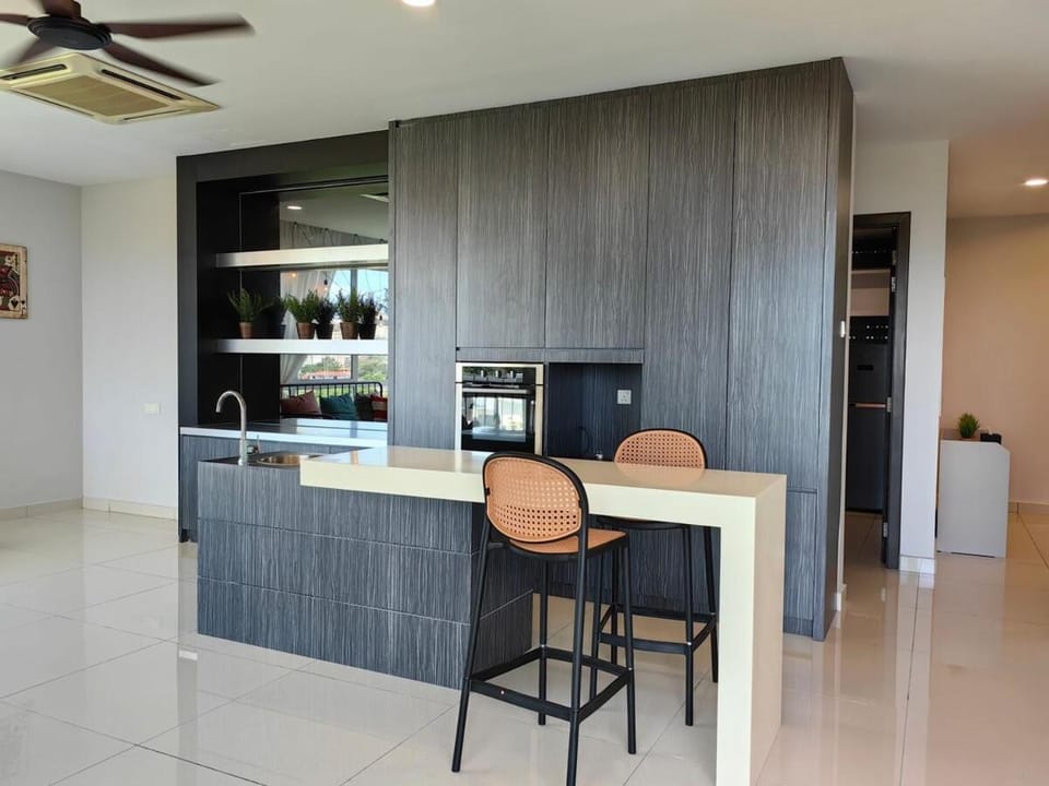 B3A l KLCC TRX Contemporaryl 17 Pax Apartment in Federal Territory of Kuala Lumpur