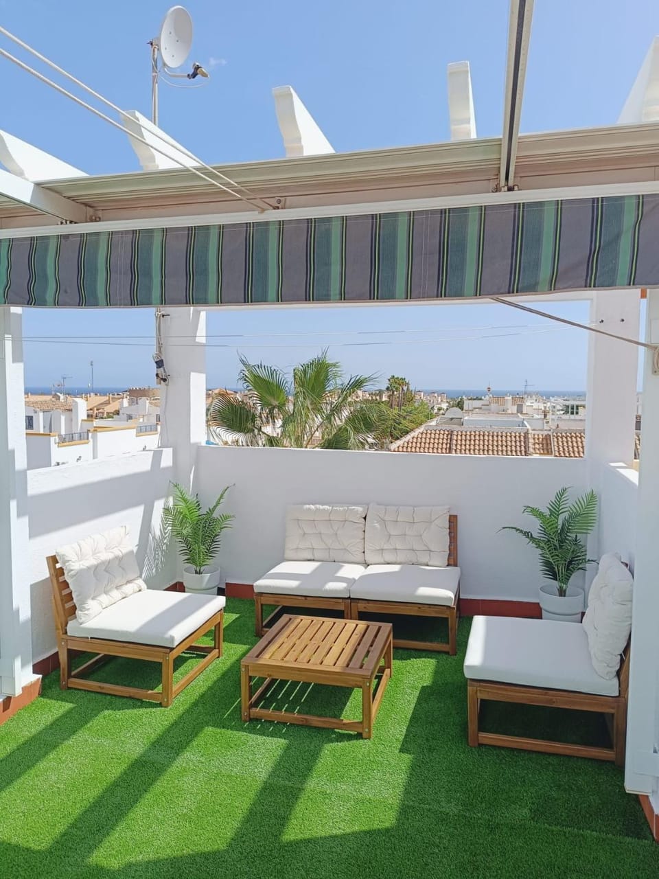 Day, View (from property/room), Balcony/Terrace, Balcony/Terrace, sunbed