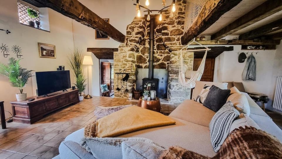 Casa Isabella Private Villa with Pool Sauna and Valley Views Villa in Umbria