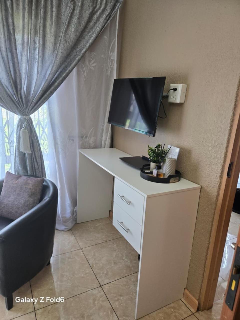 Swakhanya Haus 12 On Lepelaar Bed and Breakfast in Gauteng